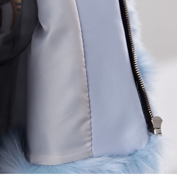 Powder blue faux fur cropped bomber - Picture 5 of 7